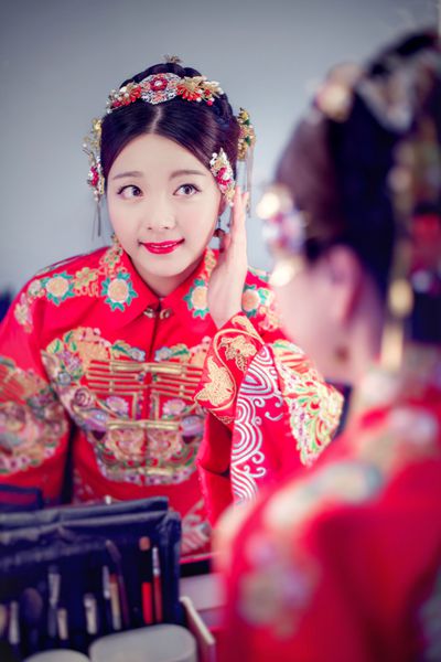 达人小一告诉你婚礼跟妆怎么选