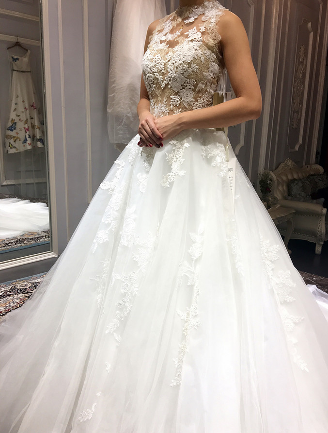典型的双鱼座女生 天生就喜欢浪漫 对婚纱也是！