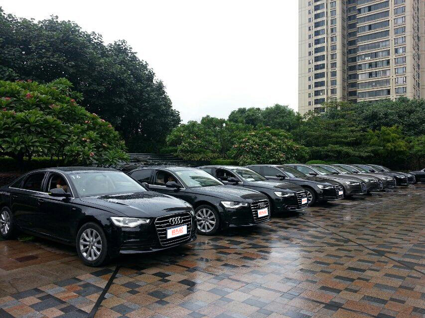 【宝马】330敞篷/1辆 + 【奥迪】A6L新款/3辆