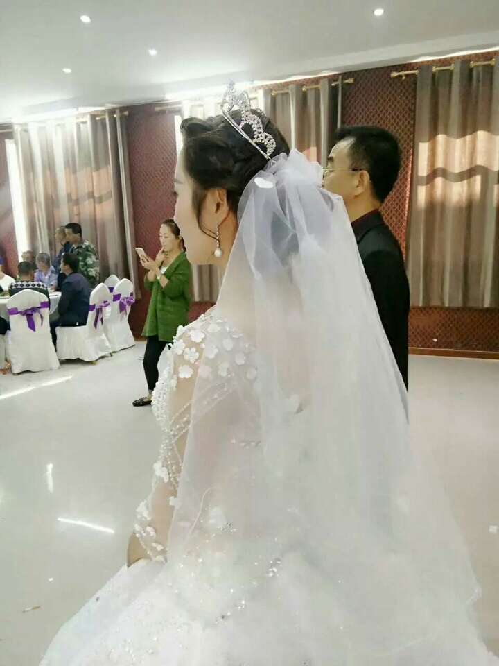 婚纱转卖
