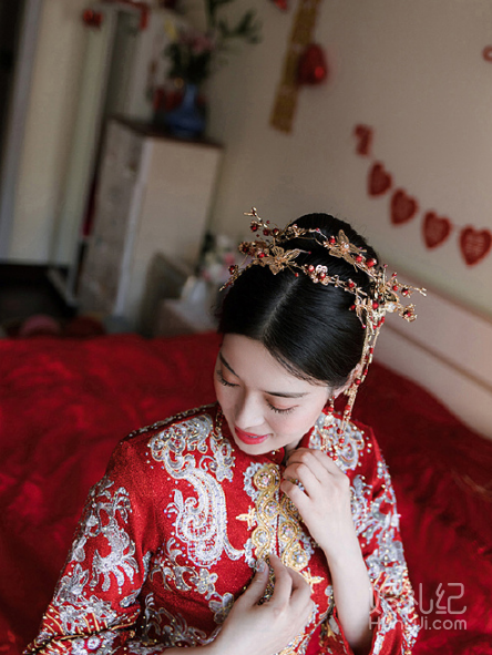 定好跟妆就完事？大婚当天这几个妆面包你美一整天