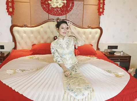 不要瞧不起农村婚礼，在棚子里照样能办出森系