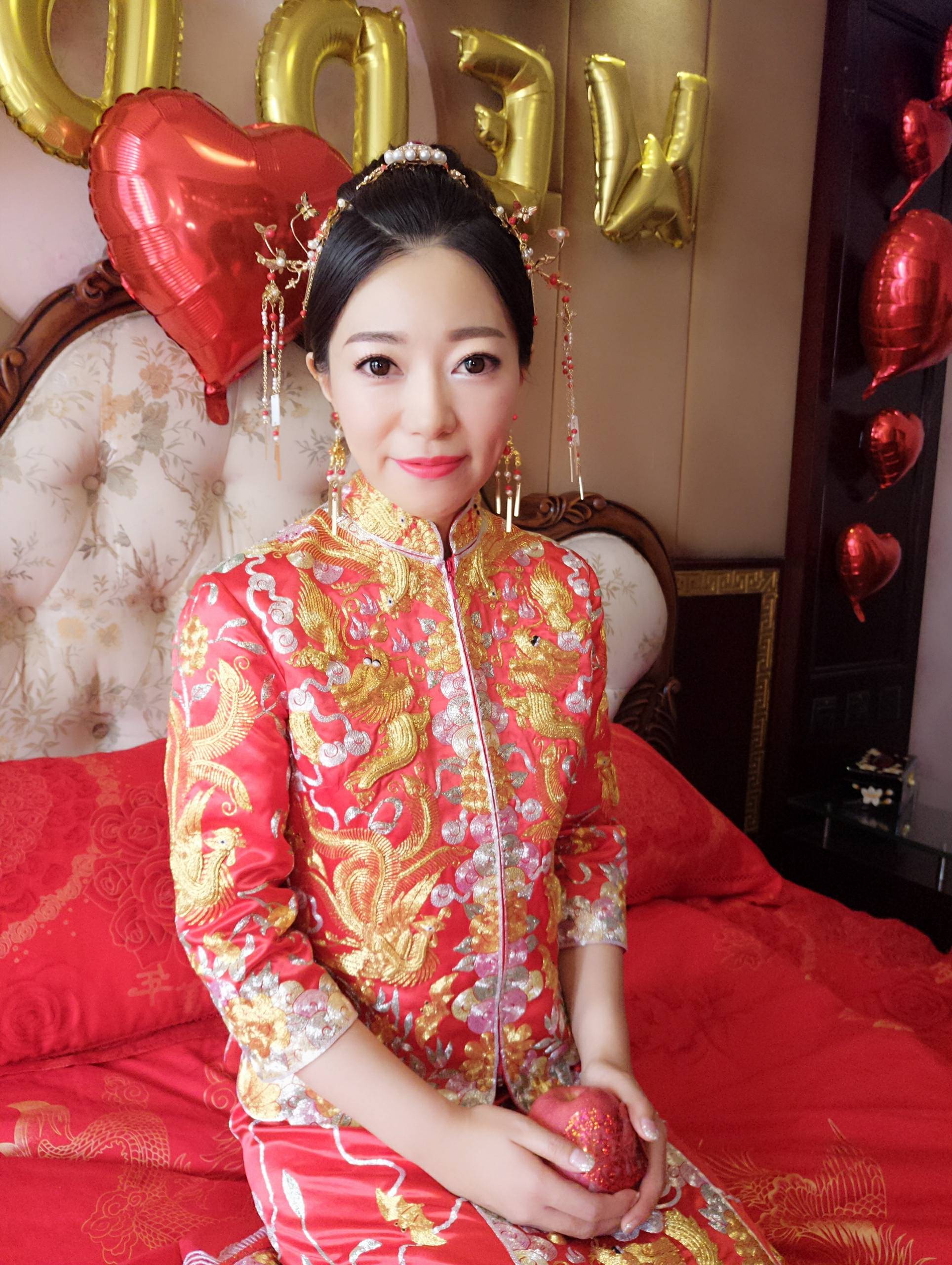 1W搞定4套婚纱+跟妆 试了百款敬酒服99%亚洲新娘最适合这款