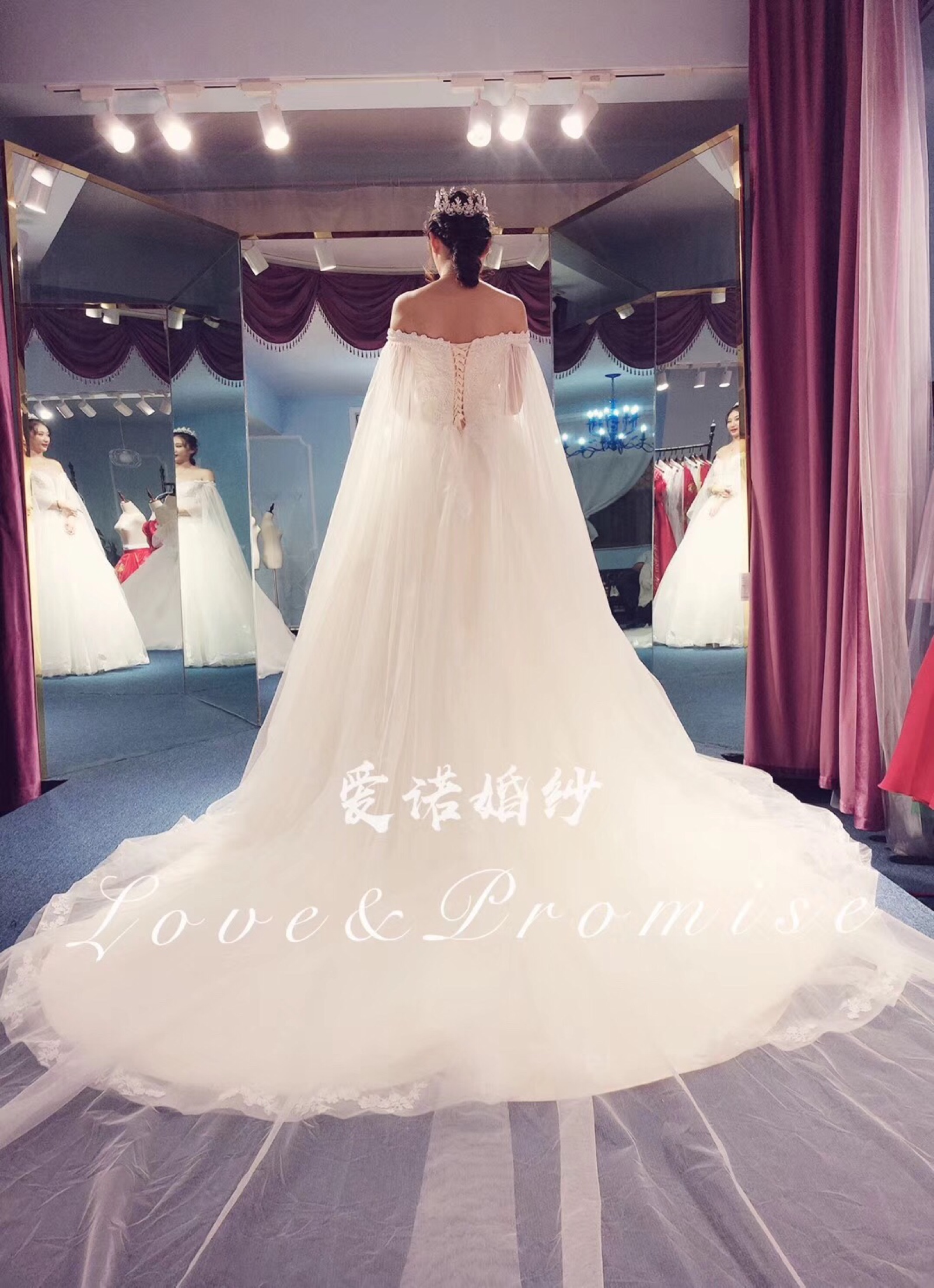 爱诺婚纱美妆馆