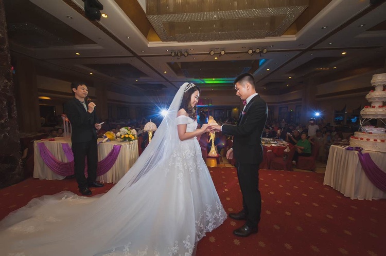 娘子婚纱礼服私人定制