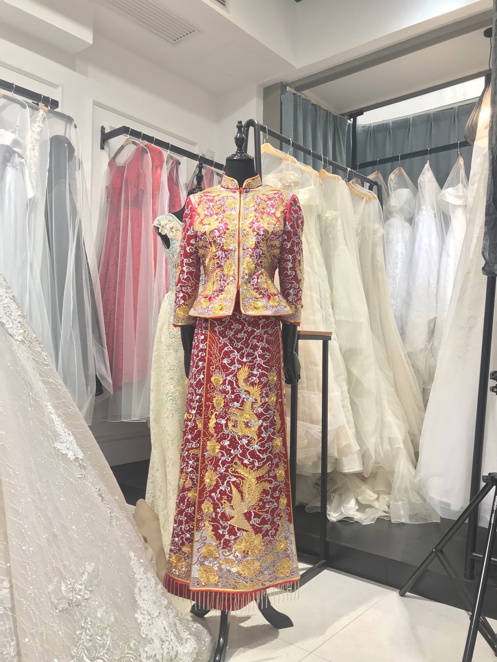 大婚怎样闪耀不俗套？藏肉礼服瘦10斤
