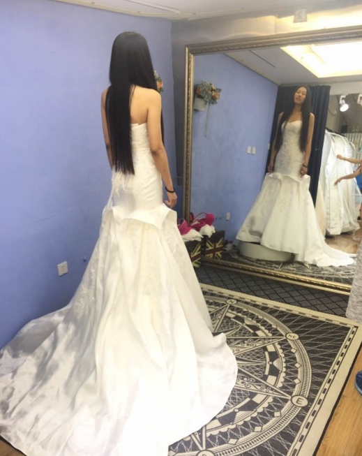 一趟绝对不会后悔的试纱体验，上新婚纱试了个痛快