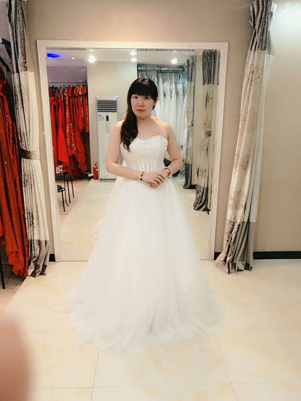 婚纱店偶遇宋仲基_onlylove婚纱店(3)
