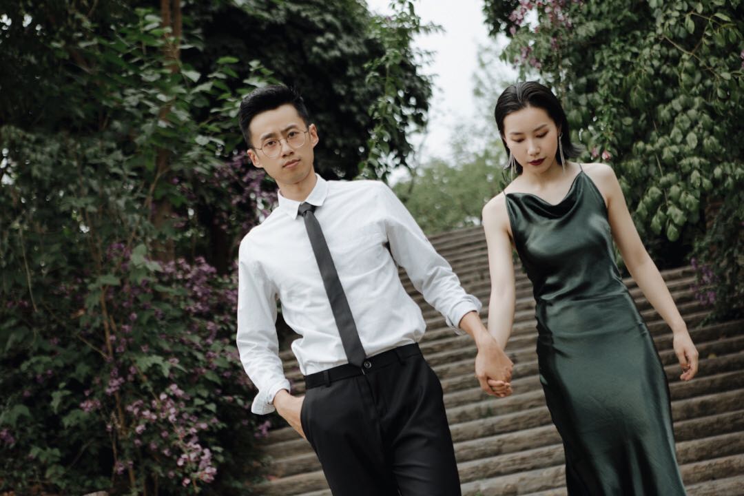 小院里不穿白纱的小众个性婚礼，回门宴这样办