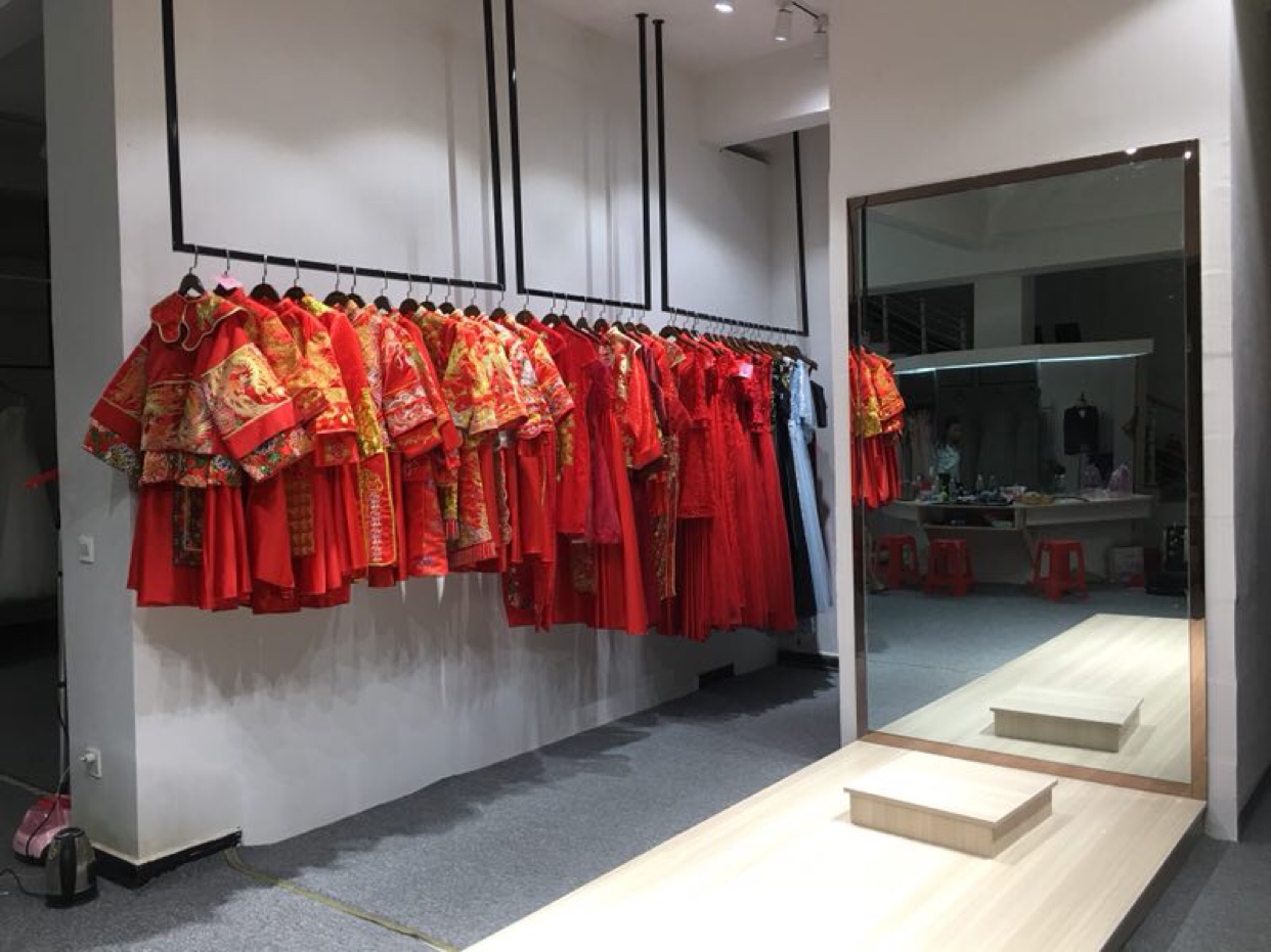 Z·H婚纱定制