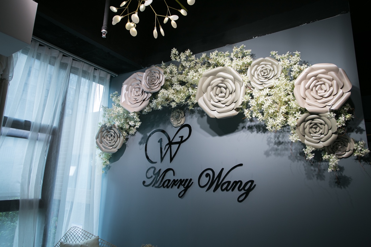 Marry Wang婚纱礼服集成店
