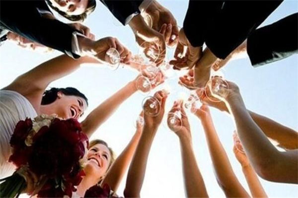 新人敬酒礼数 结婚敬酒要注意什么