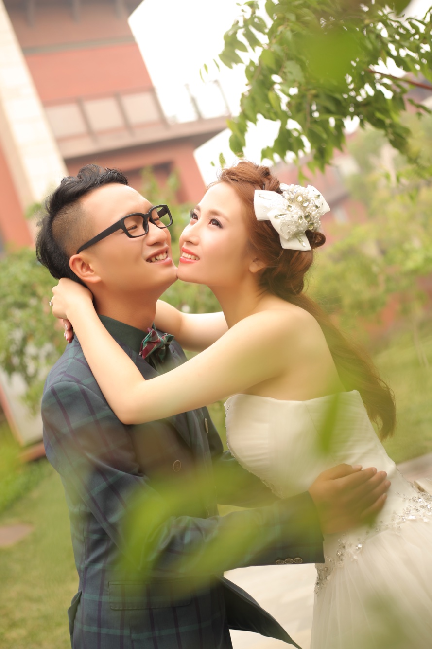 婚纱照出来咯[吐舌]