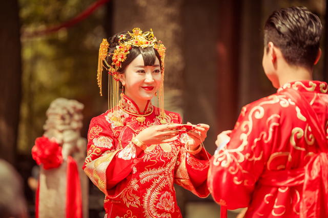 老公竟朝我射三把箭！！分享我的老北京中式婚礼