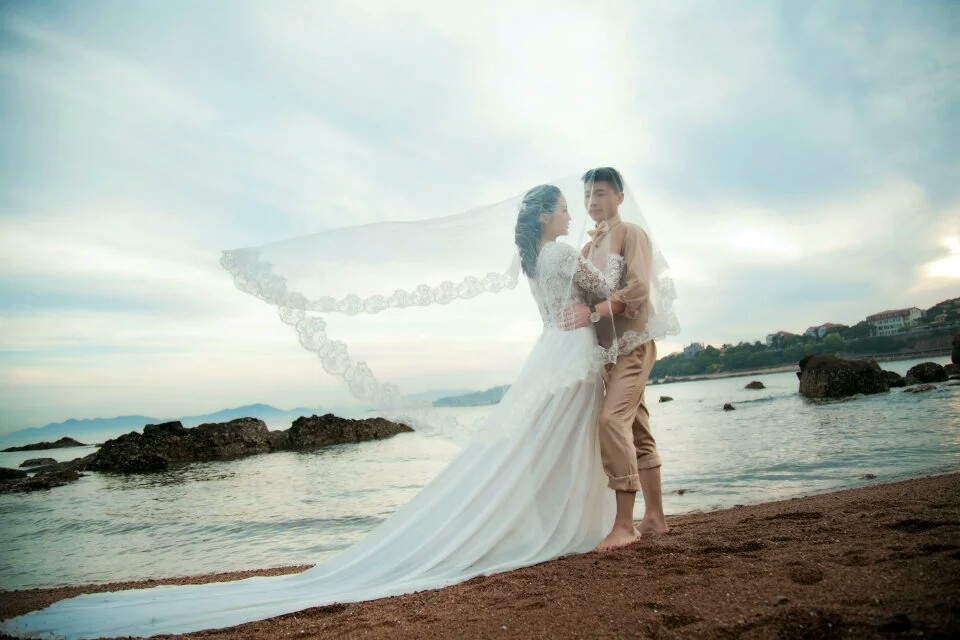 我也晒晒我们的婚纱照[吐舌][吐舌]