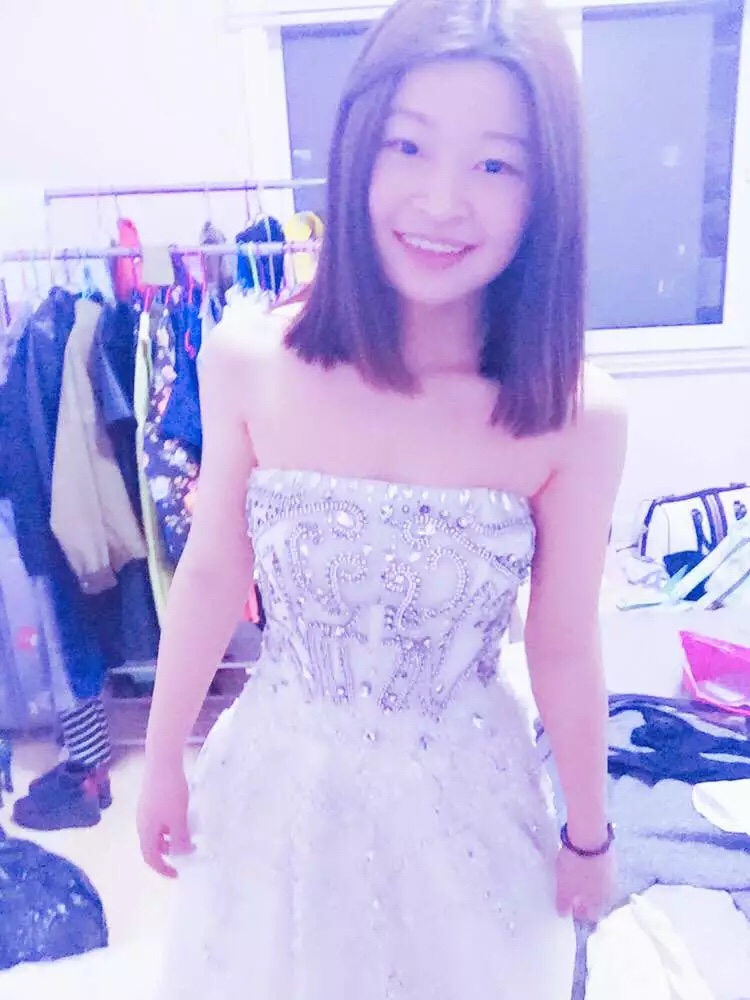 一个人的婚纱