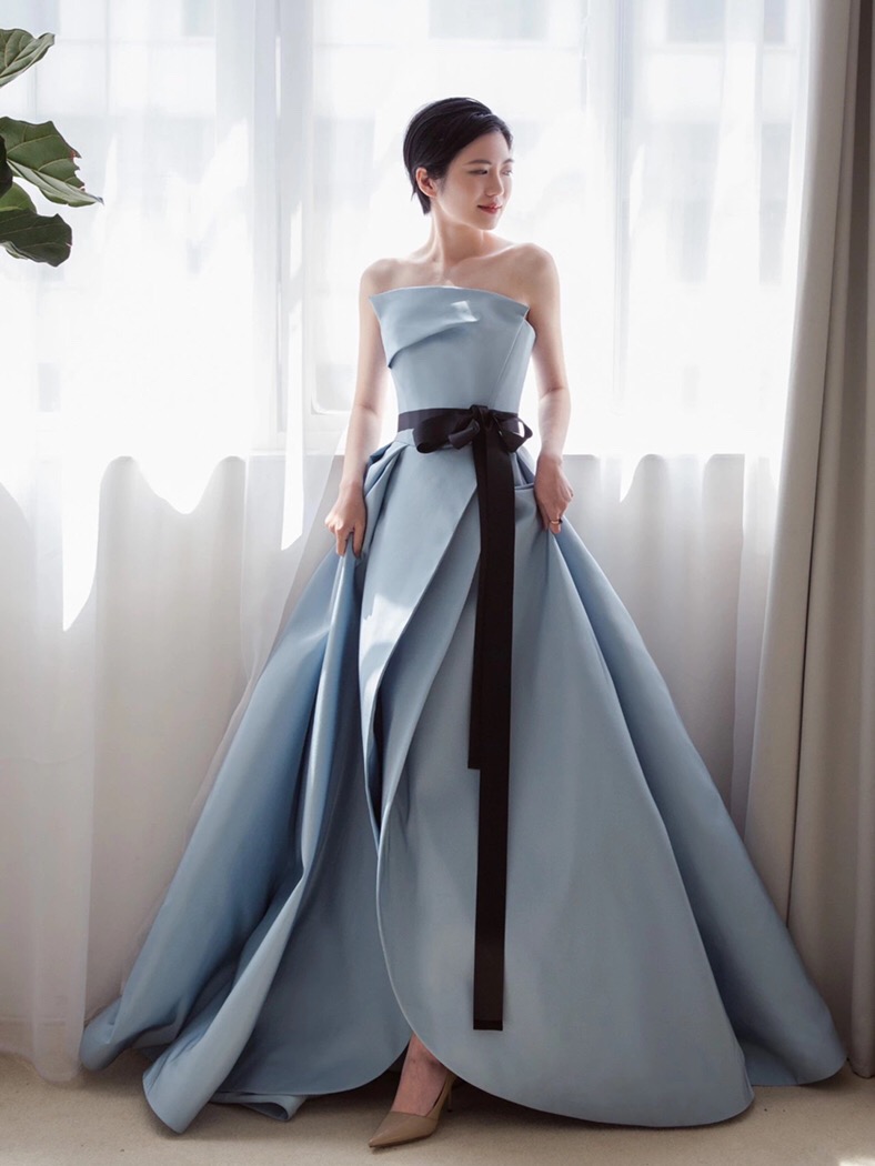 新娘们，能帮我看看敬酒服选哪款好看吗？