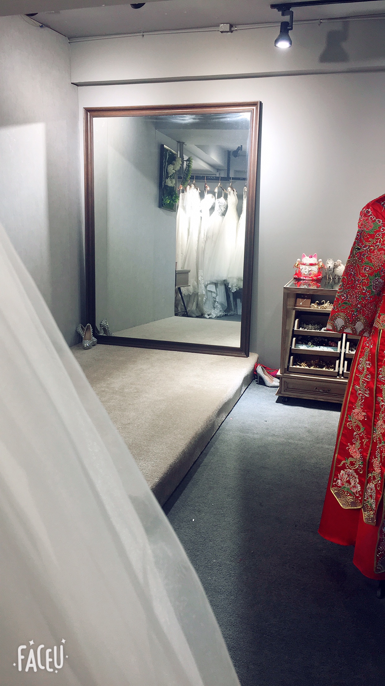 Lady.G婚纱礼服