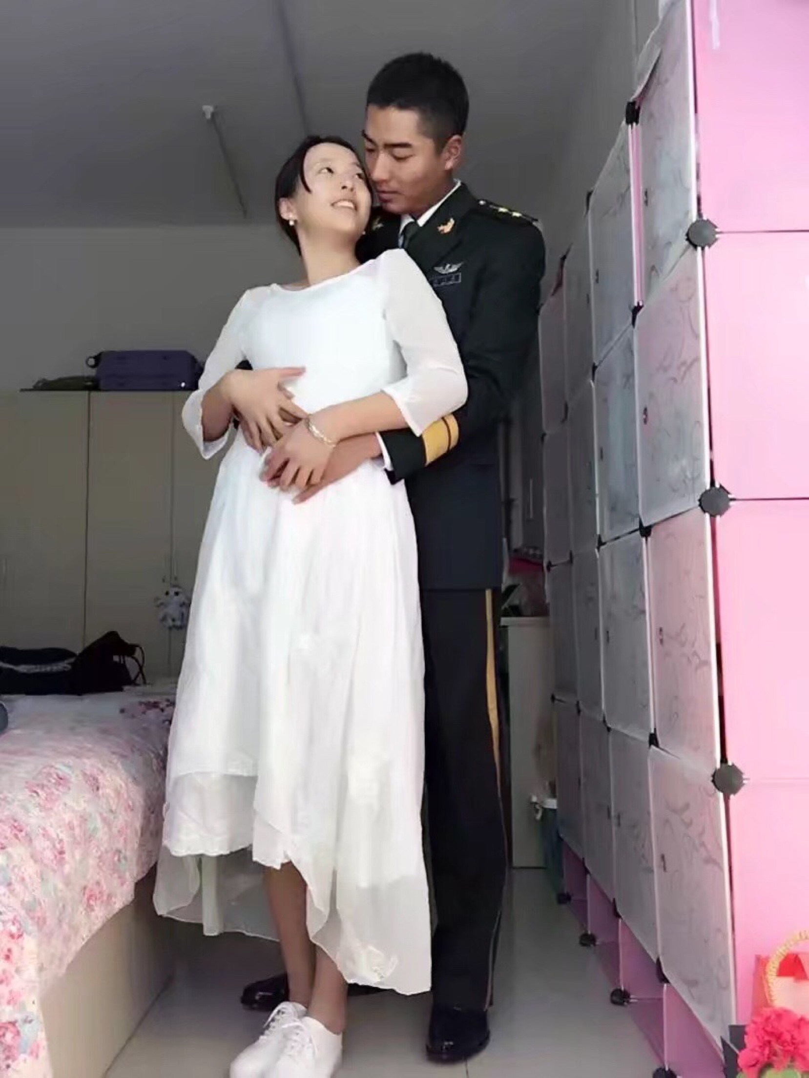 #最帅新郎装#你最帅的一刻，是穿军装迎娶我的那刻！