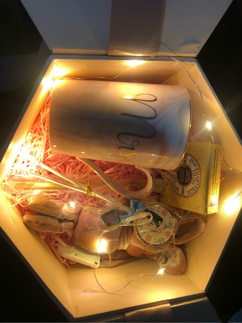 #张若昀唐艺昕婚礼#伴手礼值得借鉴的那些idea✨