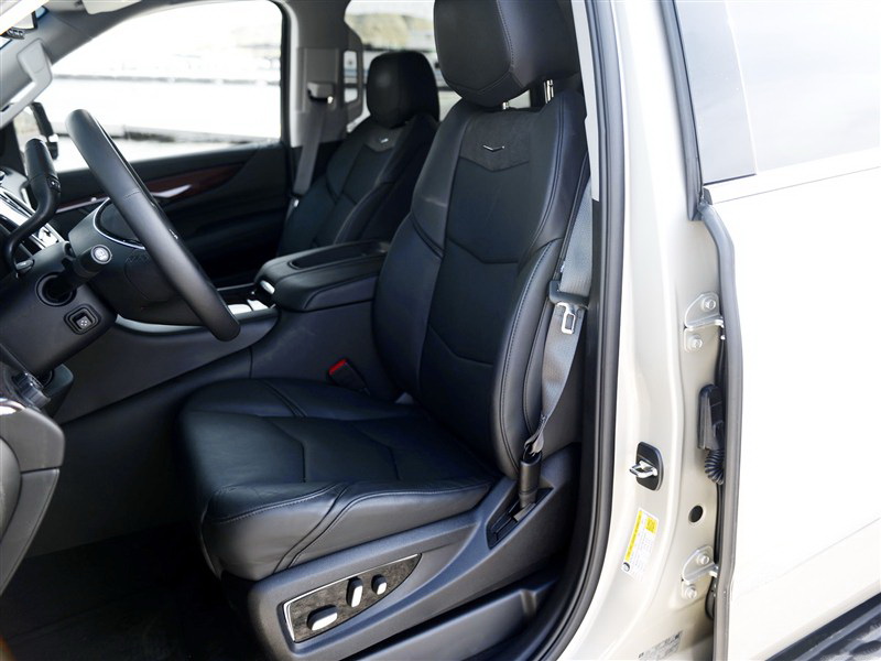 【凯迪拉克】凯雷德