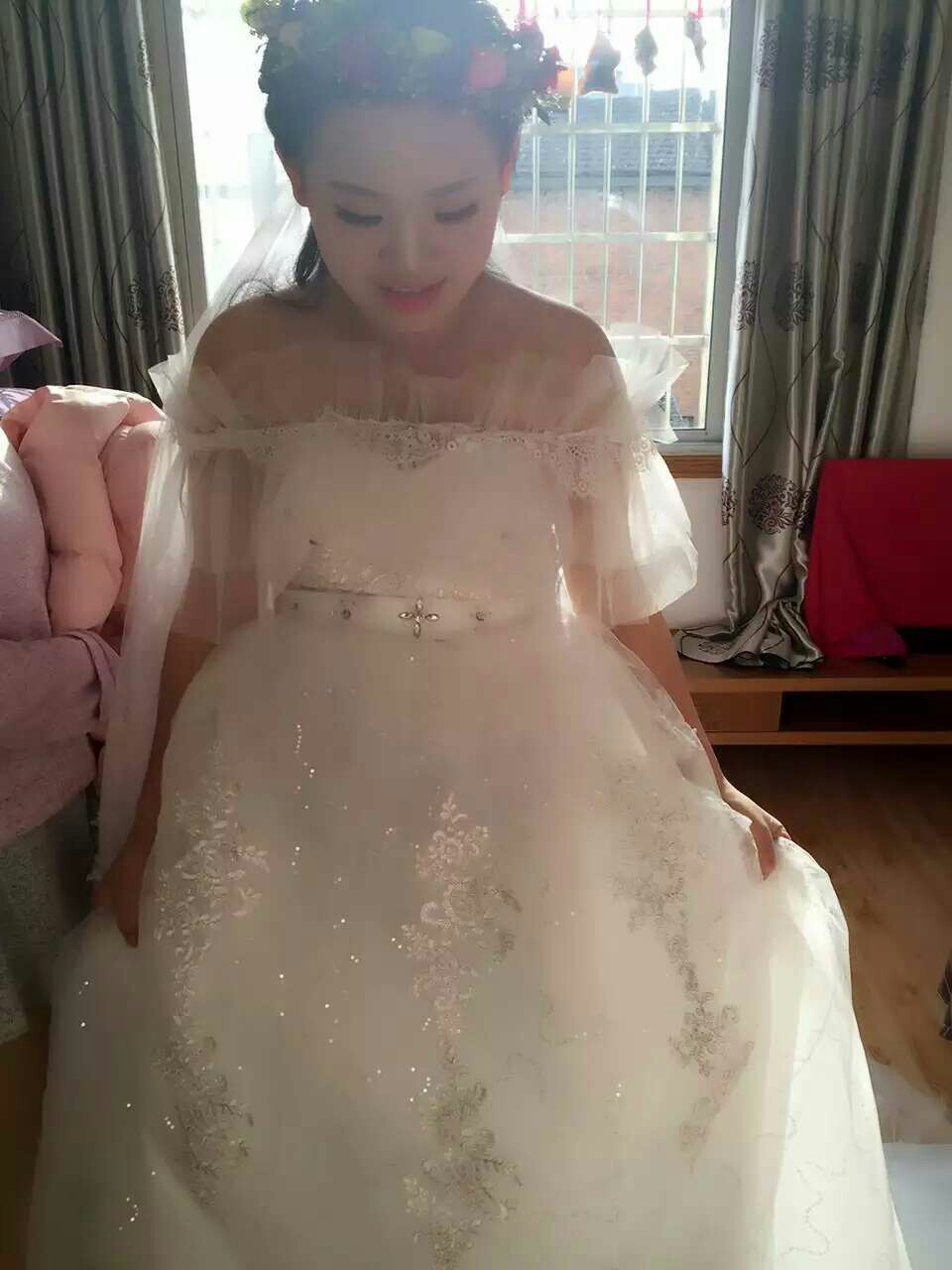 孕妇婚纱