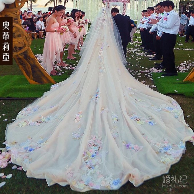 想买婚纱的姐妹们一定要看，这辈子入过最大的坑
