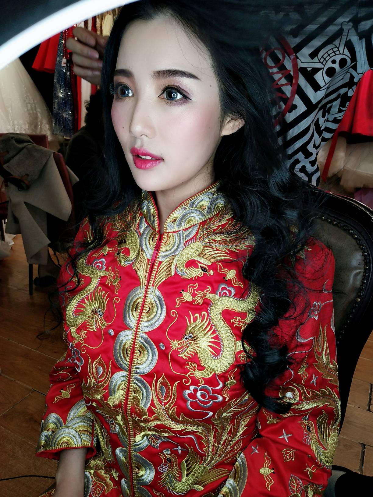 晓旭美妆婚纱礼服馆