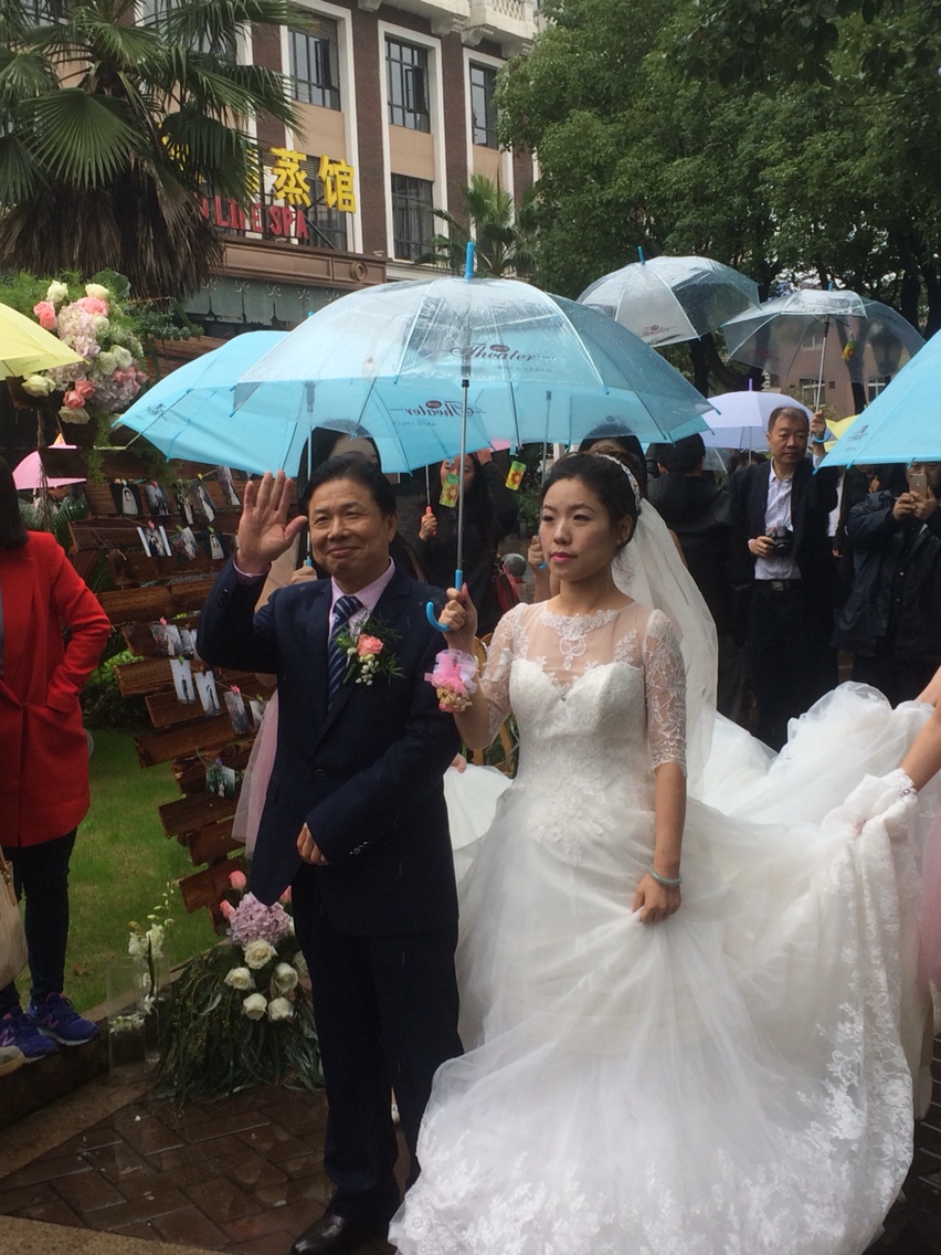 雨中婚礼