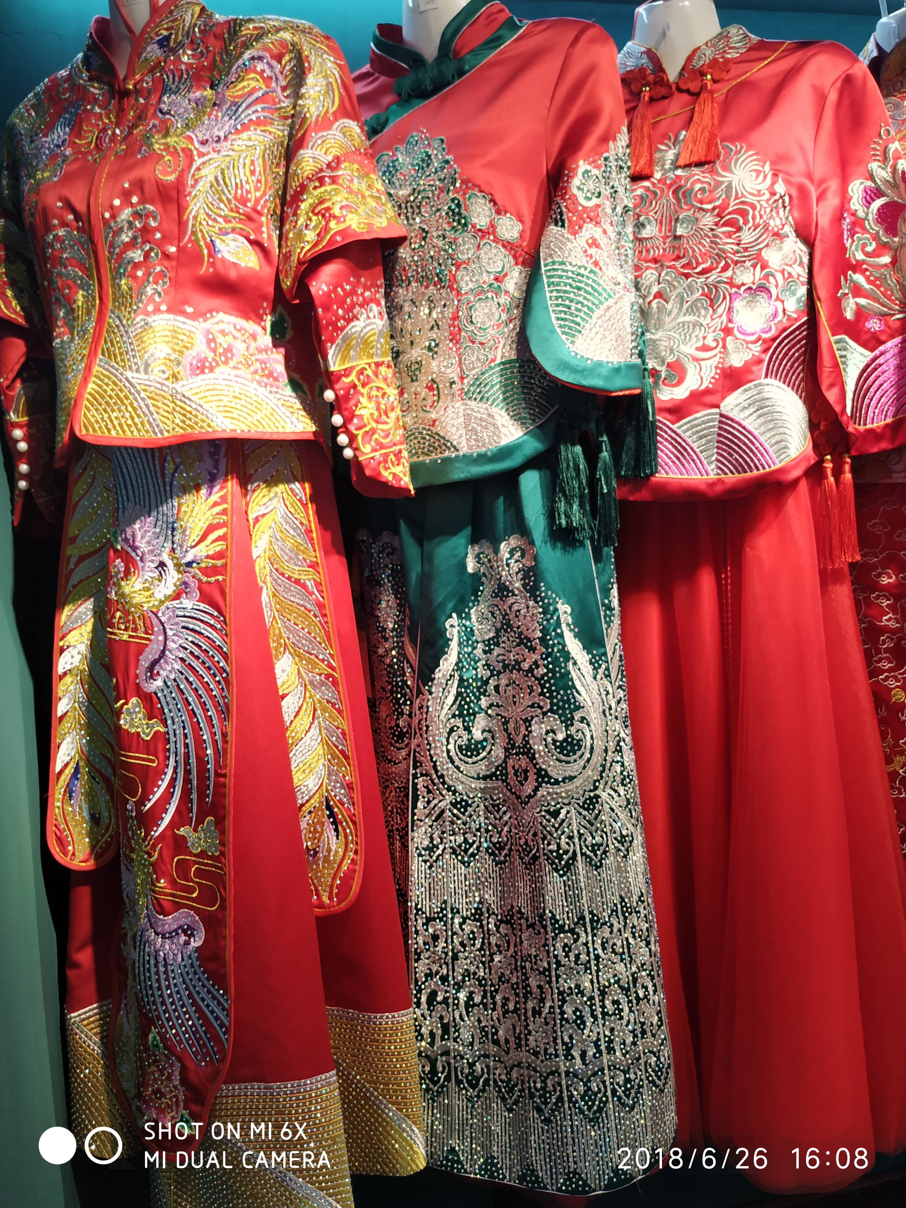 古交多拉婚纱礼服馆