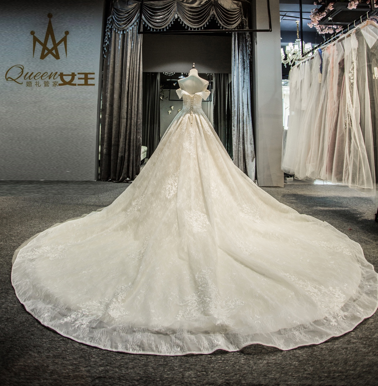 Queen女王婚纱