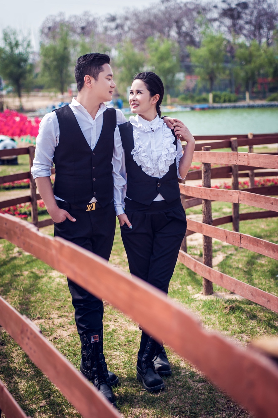 我们还没有办婚礼…