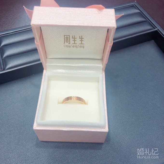 对戒一定要带钻么？买光面就一定小气么？