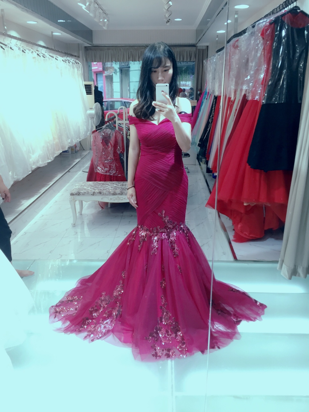 秀下结婚礼服[大笑]