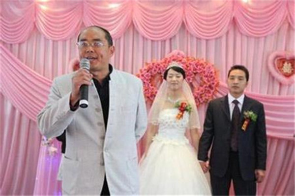 女兒婚禮父親簡(jiǎn)短講話