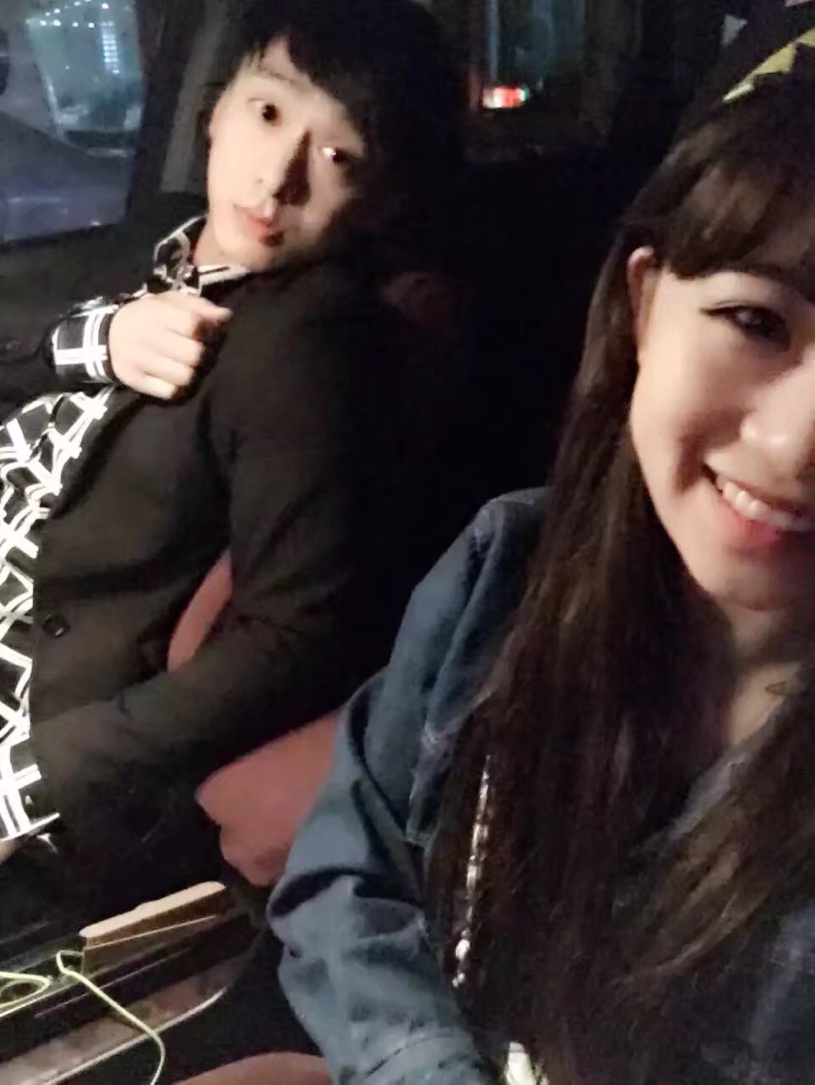 女追男隔层纱？看老阿姨如何求婚大作战！