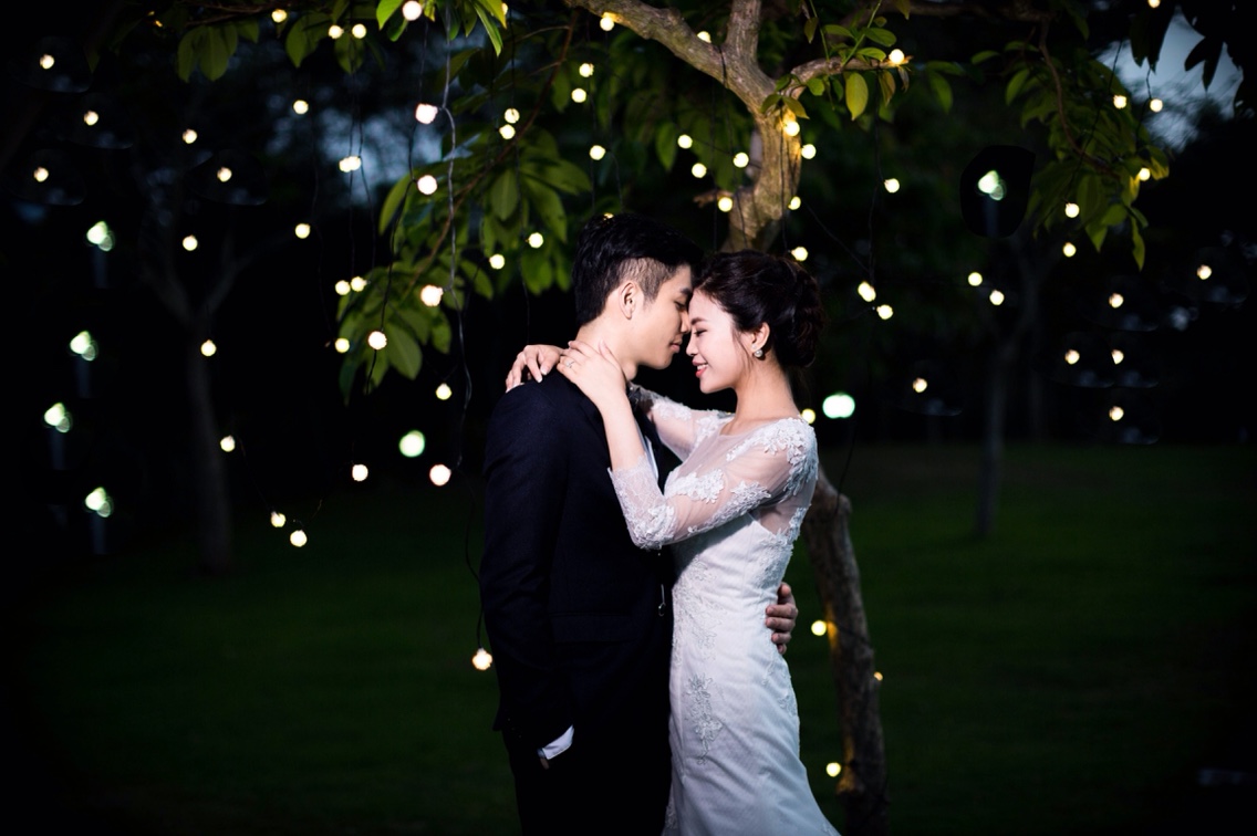 分享下我美美的婚纱照，谢谢深圳寻光记摄影工作室