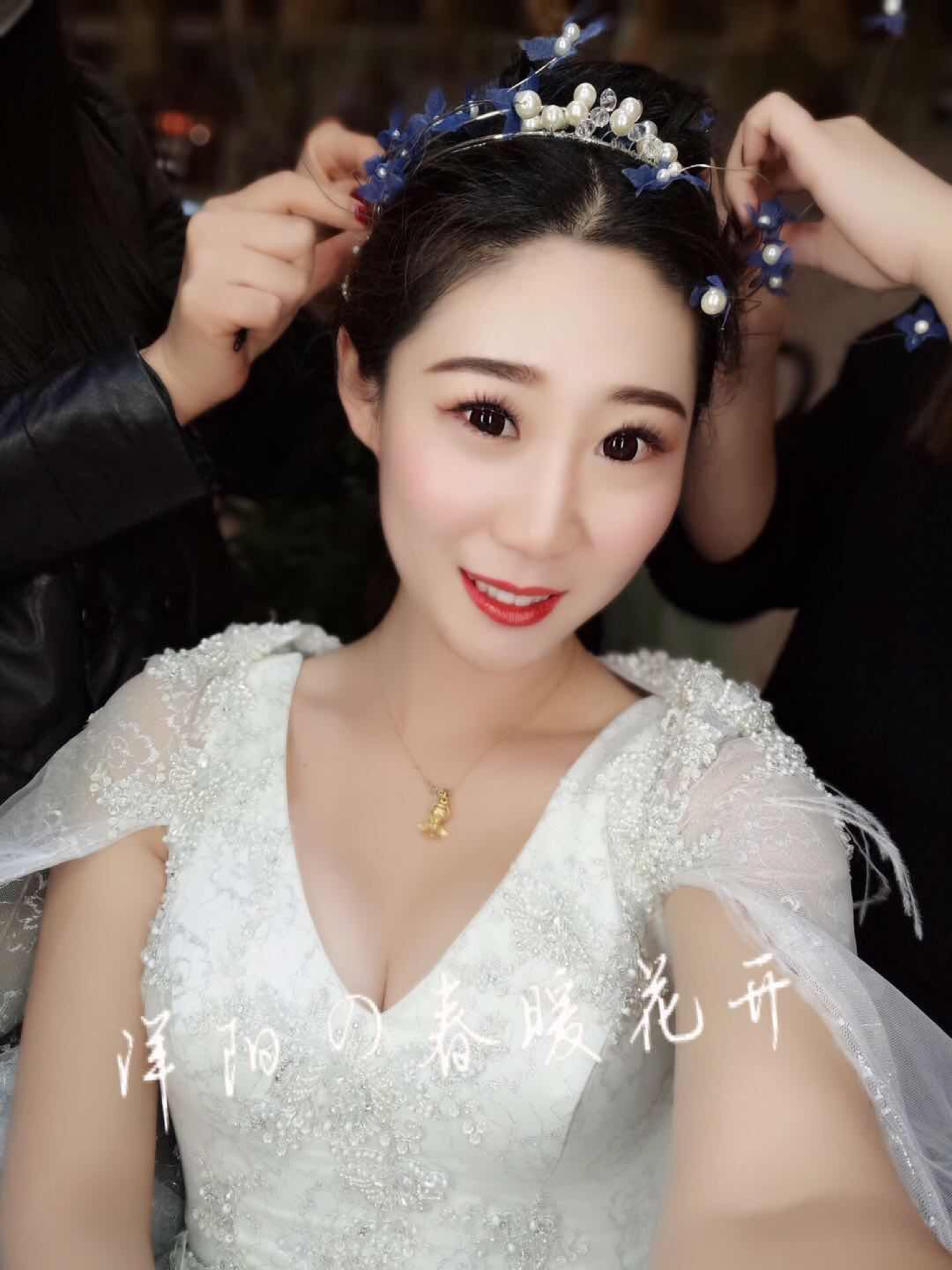 东河区洋阳的鲜花婚纱店