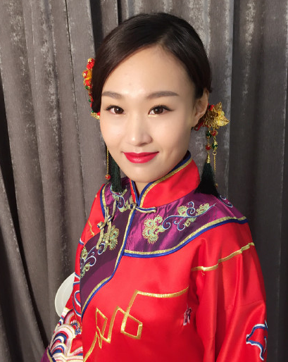 出门造型定了中式 砸重金买婚鞋