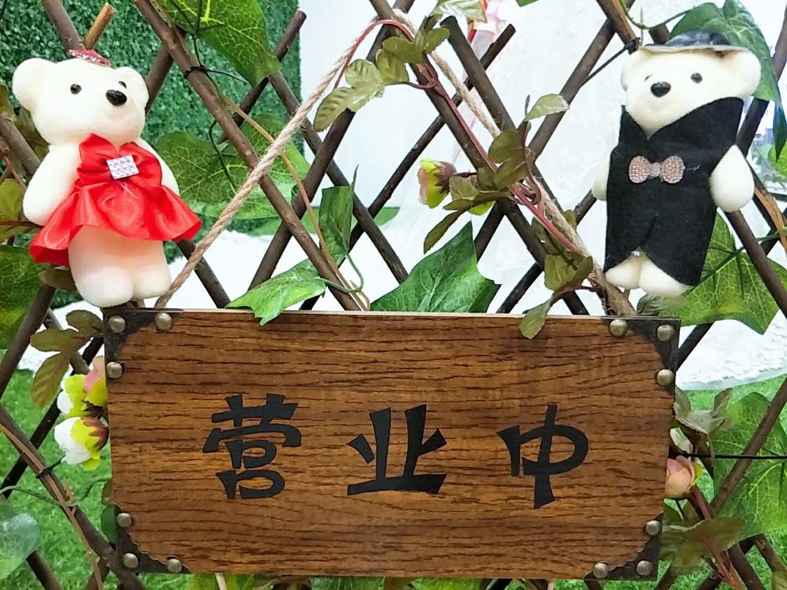 伯爵婚纱