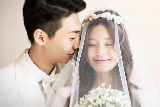 新人拍婚纱照怎么笑好看