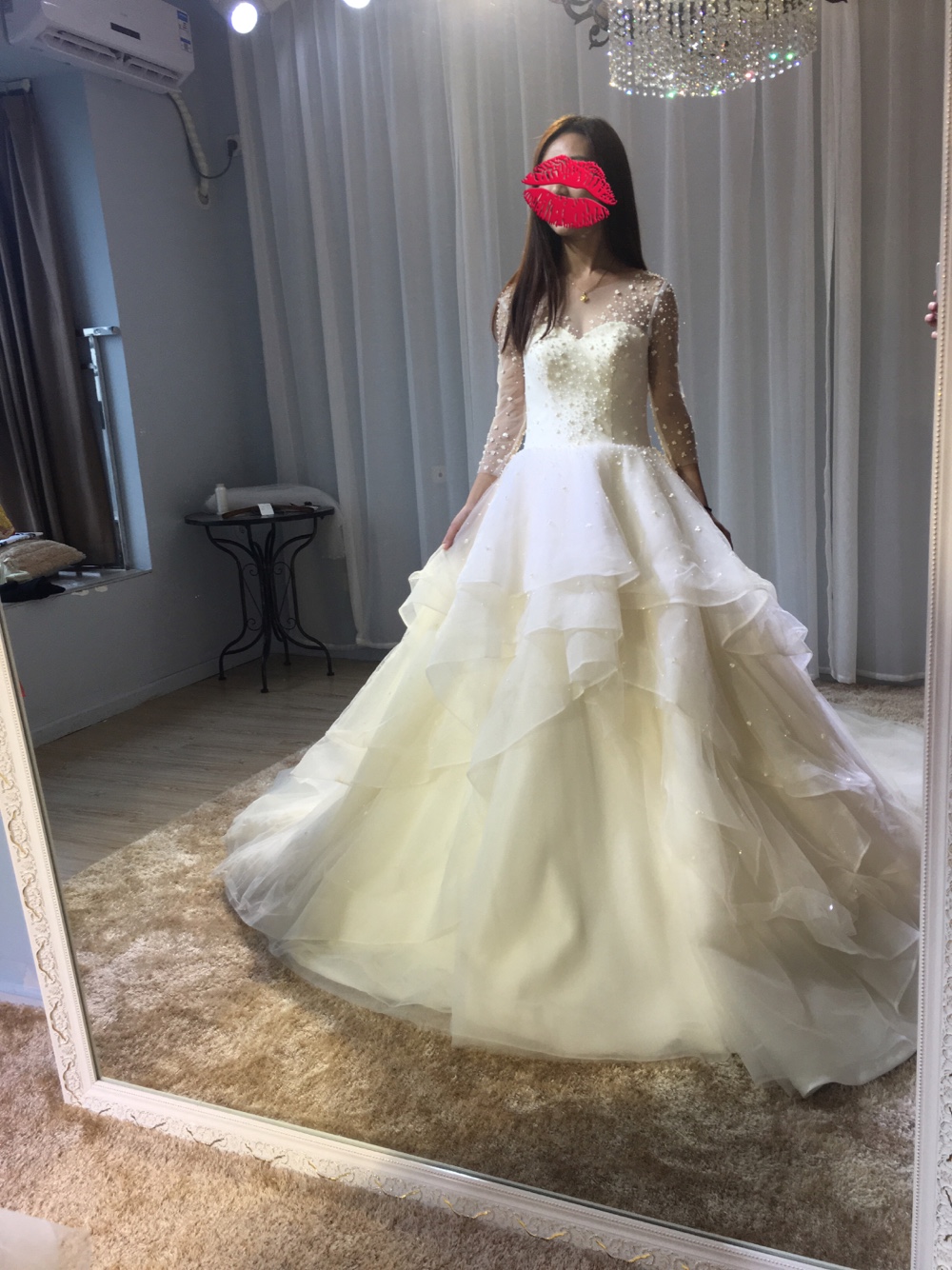 2000租婚纱是不是贵了