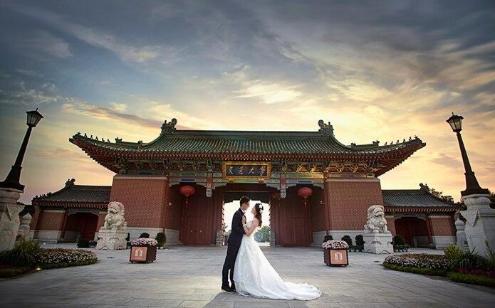 要不要围观俩学霸的婚纱照哈