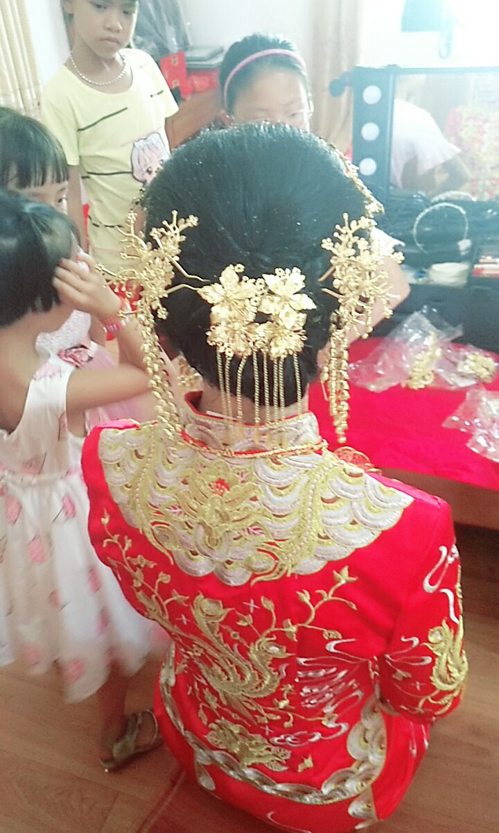 爱沐婚纱礼服新娘会馆