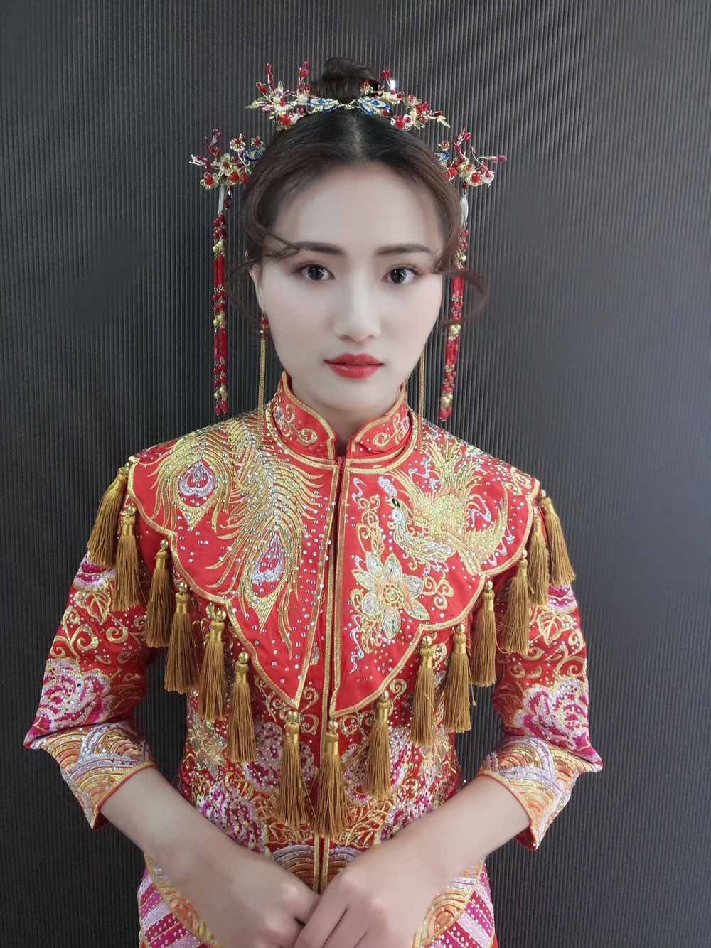 1k跟妆美开挂 流苏秀禾+奢华头饰路人秒变女神