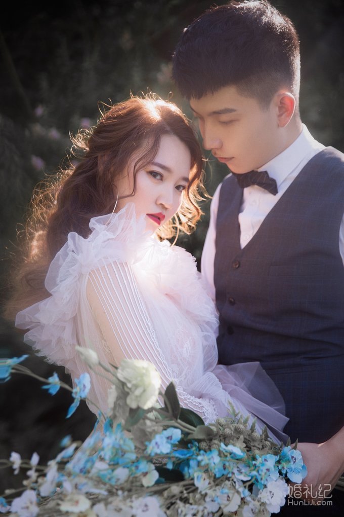 婚纱照不旅拍也很美！