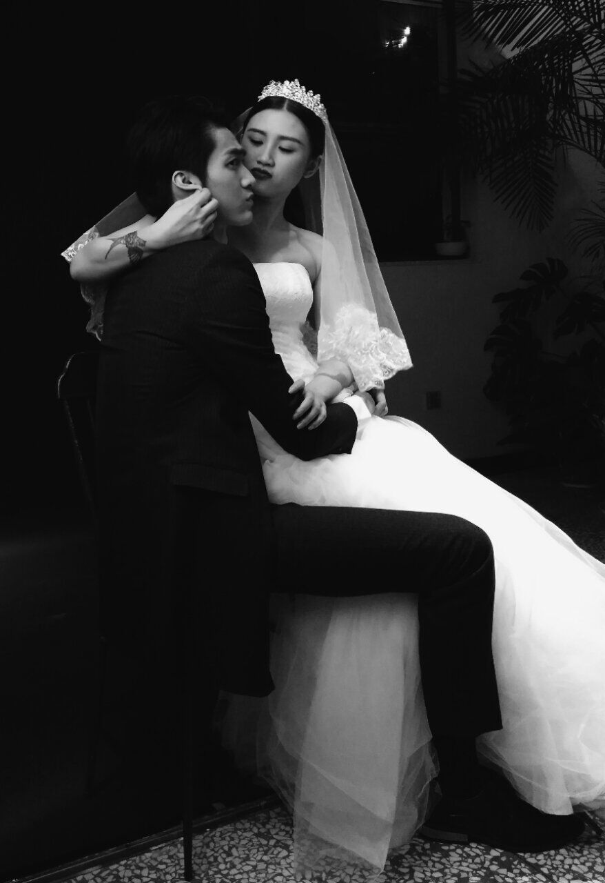 今天终于把婚纱照搞定了，花絮美美哒