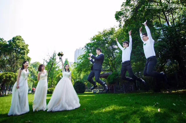 MUSE高级婚纱礼服