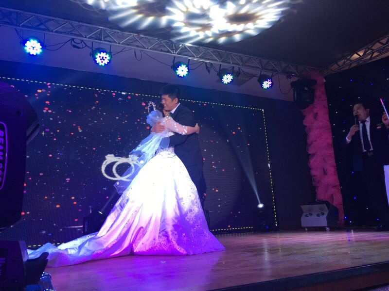 婚纱转卖
