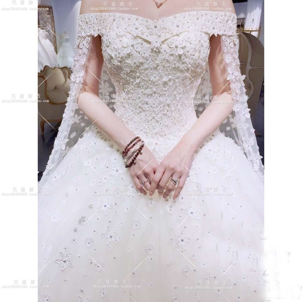 婚礼前的礼服婚鞋什么什么的